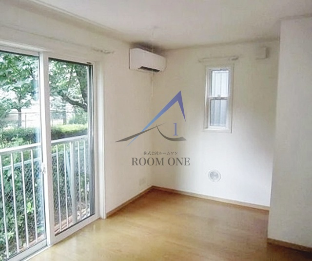 Ｂｕｅｎａ　Ｖｉｓｔａ　ＩＯＧＩの居間・リビング|洋室のお部屋です。