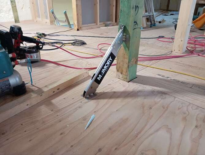 武佐3丁目【フルリノベーション】平屋の快適な暮らしを！の構造・工法・仕様|制震装置「MAMORY」で地震に備える