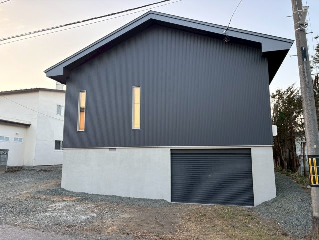 武佐3丁目【フルリノベーション】平屋の快適な暮らしを！の外観|新築同然！デザインが一新されたフルリノベ戸建