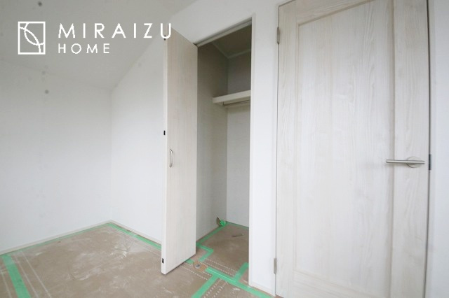 【前面道路含む現地写真】 | 前面道路☆運転が不安な方も安心な前面道路、きちんと幅員のある道路は女性にも安心です。整備されている道路は気持ちも良いですね♪