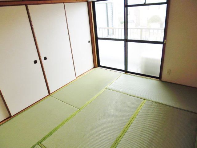 秋定マンションの寝室