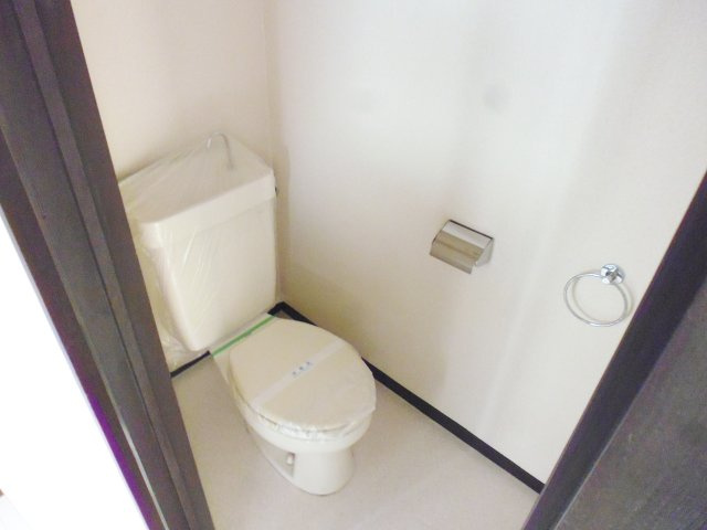 秋定マンションのトイレ
