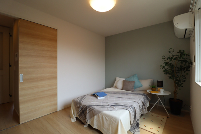 ルヴァン ドゥ ソレイユの洋室