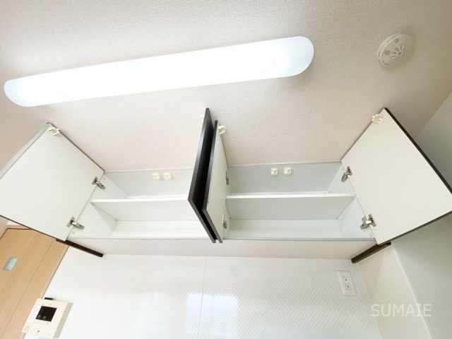 ベルトーネの収納|キッチンの吊戸棚です！