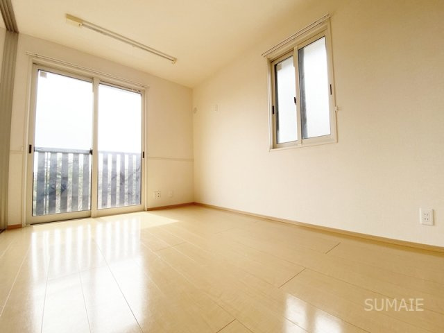 ベルトーネの居間・リビング|南向きのリビングです！