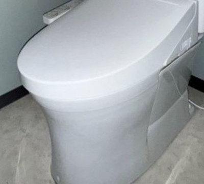 【トイレ】 | 嶌崎ビル | ゆったりとした空間のトイレです