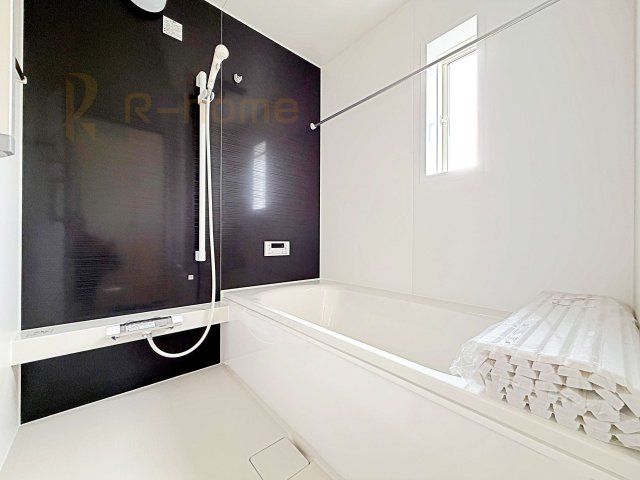 結城市結城第43-II期　新築戸建て　4号棟の浴室|足を伸ばしてもゆったりできるバスルーム♪機能性も取り入れて使い易さも保証します♪