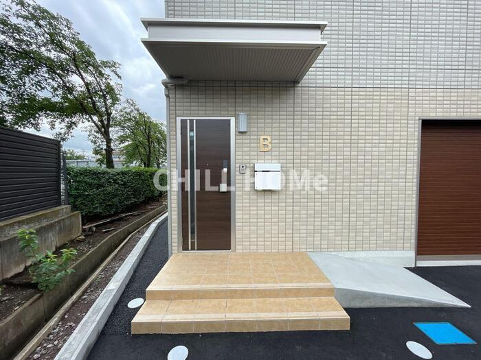 ライスのエントランス|当社、チルホームのHPもご覧ください(^^)/物件情報多数♪