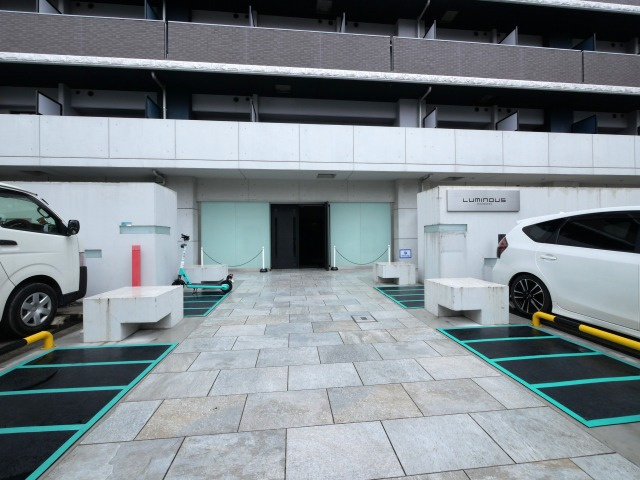 LUMINOUS桜川のエントランス