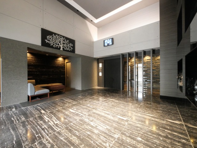 LUMINOUS桜川のロビー