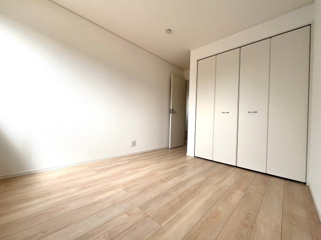 ●亀山市羽若町第1 新築戸建【全4棟】の洋室