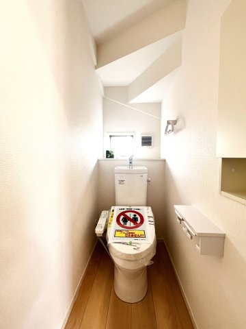 ●亀山市羽若町第1 新築戸建【全4棟】のトイレ|１F