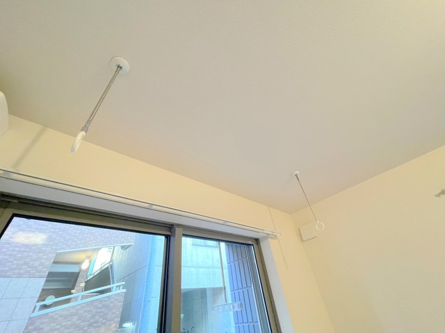 メゾンシュシュの庭|★雨の日も安心の室内物干しフック★