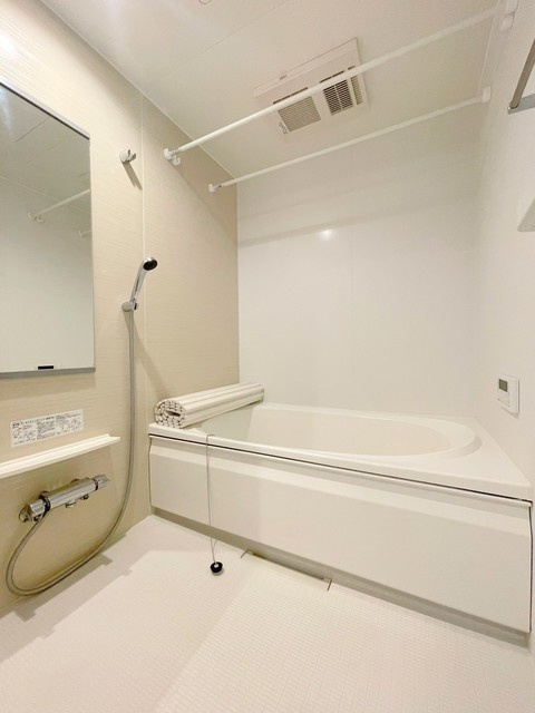 メゾンシュシュの浴室|★浴室乾燥・追い焚き機能付き★