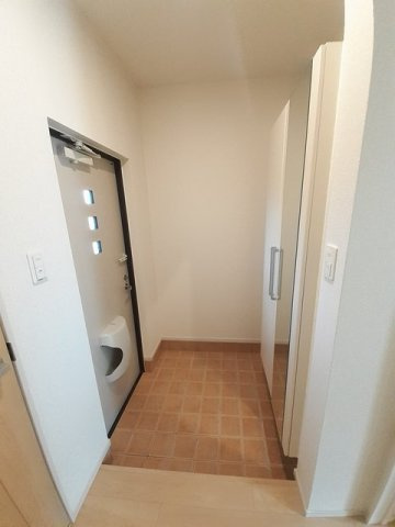 クローバー・Ⅲの玄関