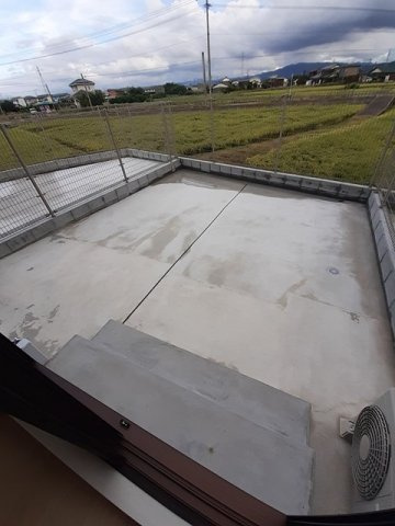 ネオタウン　Ⅰの庭