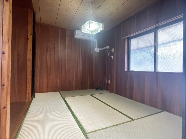 ミウトンアパートの和室