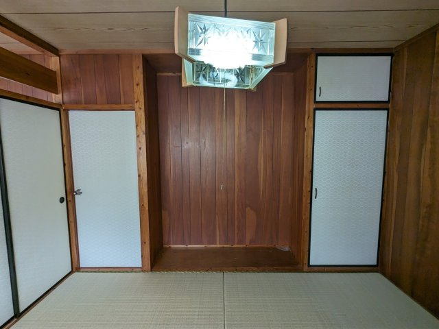 ミウトンアパートの和室