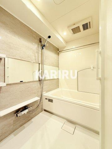 GLAM　STELLA松屋町の浴室