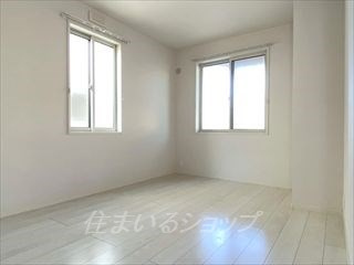 広島市安佐北区落合２丁目のアパートの洋室