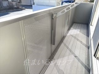 広島市安佐北区落合２丁目のアパートのバルコニー