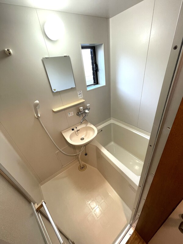 ホームズ大久保の浴室