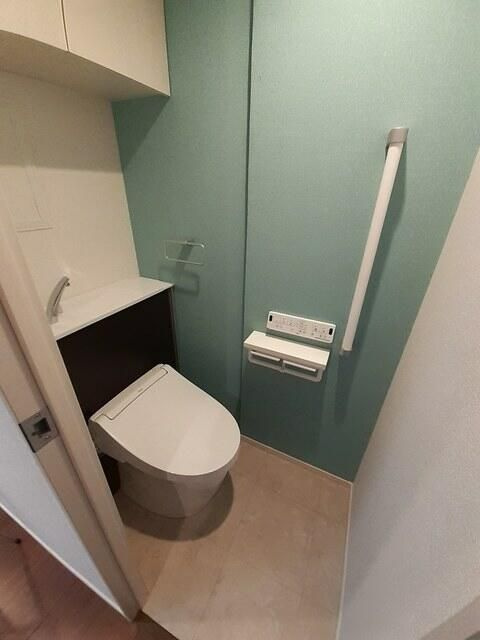 ＬａＳ．Ｔ．Ｙ．Ｋ．ビルヂングのトイレ