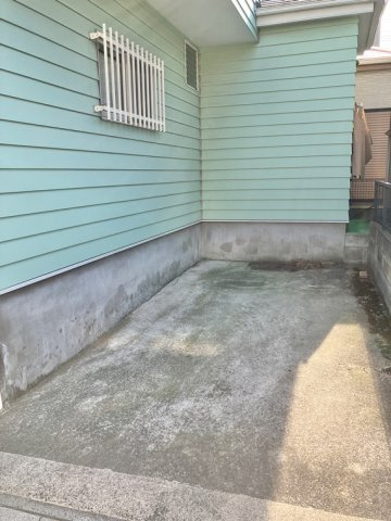 里戸建の駐車場