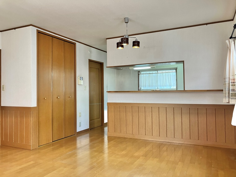 里戸建の居間・リビング