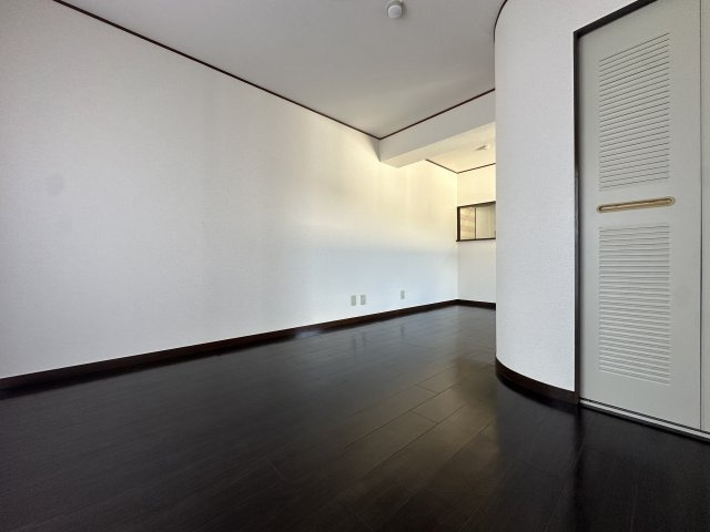 サニーハイツ住吉の居間・リビング