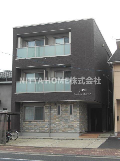 スタジオーネ駅南の外観|3階建てのマンションです◎