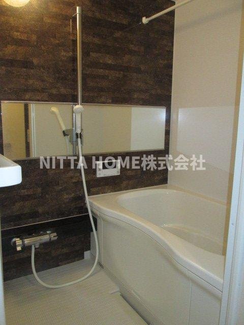 スタジオーネ駅南の浴室|キレイなバスルームで疲れもなくなりますね♪