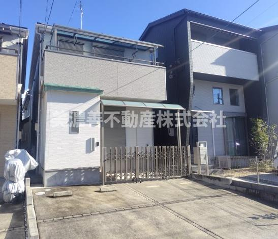 ６６２２１　岐阜市加納南陽町中古戸建ての外観