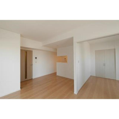 【居間・リビング】 | クレアーレ船堀 | ※写真は同タイプ住戸です。