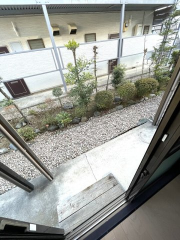 リヴェール大久保の庭