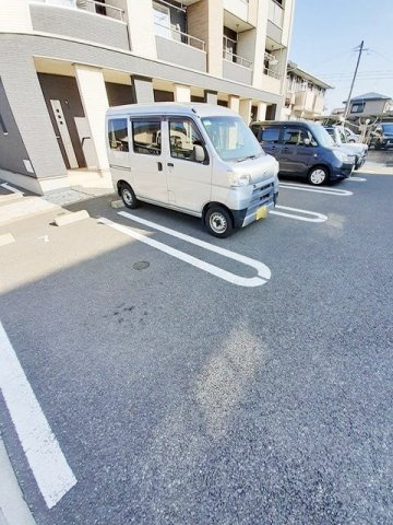 マーベラス　Ⅰの駐車場