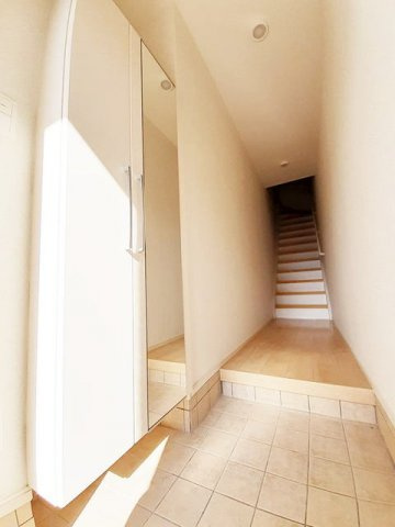 マーベラス　Ⅰの玄関