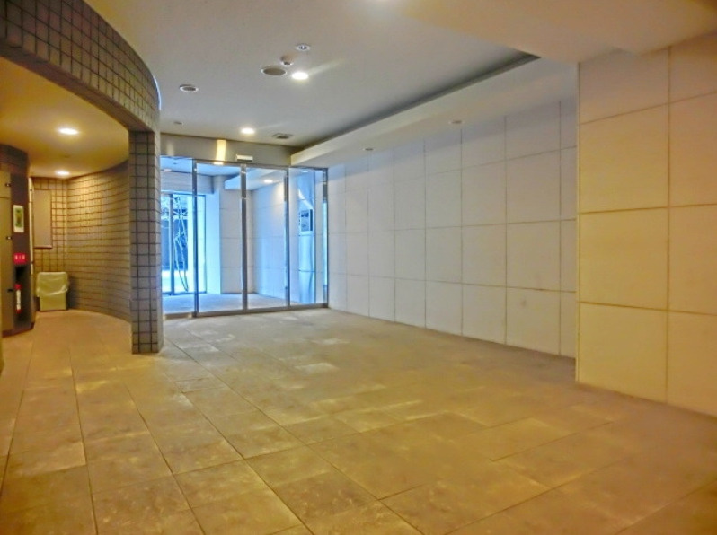 ルクレ日本橋馬喰町のロビー