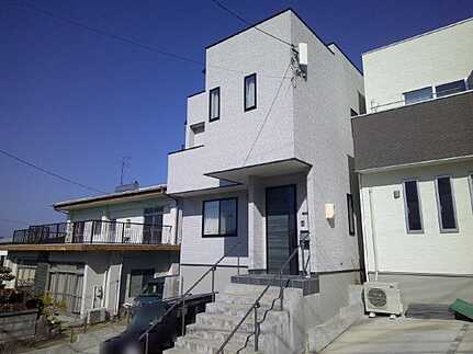 府中町八幡２丁目の外観