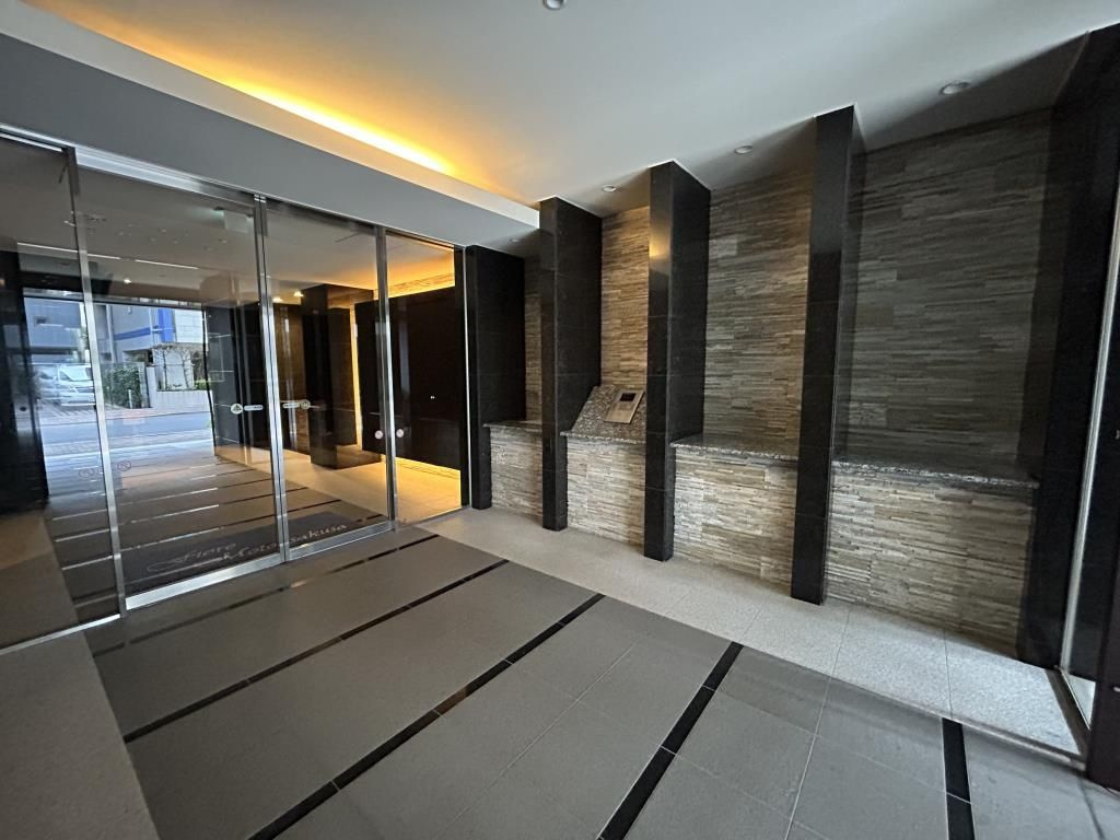 フィオーレ元浅草のロビー