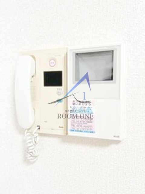 ルーブル五反田弐番館のセキュリティ|モニター付インターホンです。