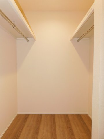 名古屋市中川区戸田２丁目の新築一戸建の収納|◇大容量ウォークインクローゼット◇　　大きな荷物もしっかり収納できます♪