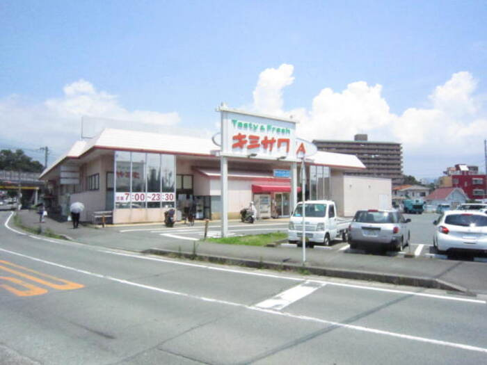 ヴィクトワールレーブの周辺