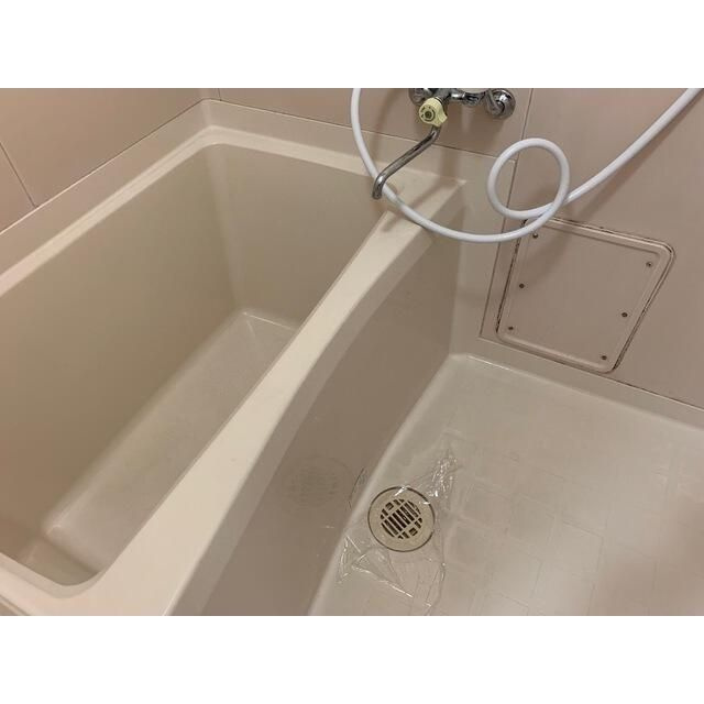 カレッジハウスⅥの浴室