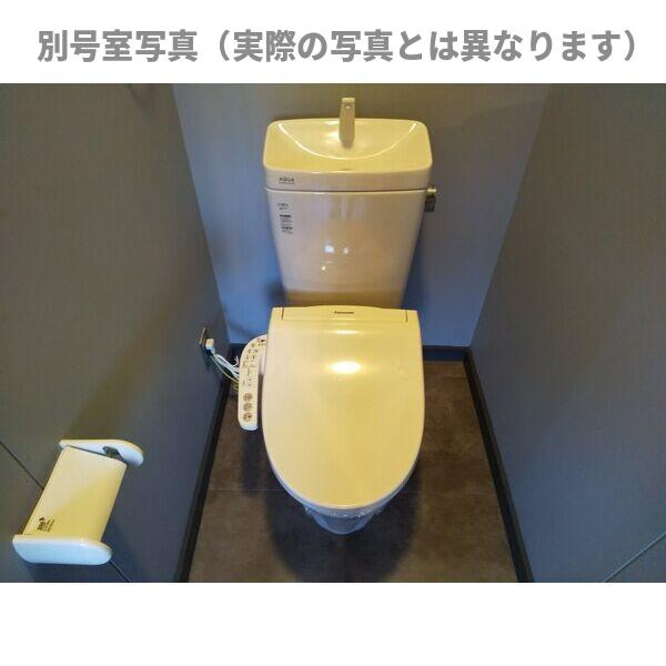 106寺前のトイレ