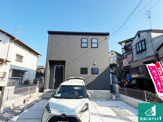 29日(土)30日(日)現地ご見学可能！　枚方市東香里元町　全2邸の外観|お客様に長く安心して住んでいだだける事にこだわった家づくり！住んでからのアフターサービスにもしっかりと取り組んでいます！