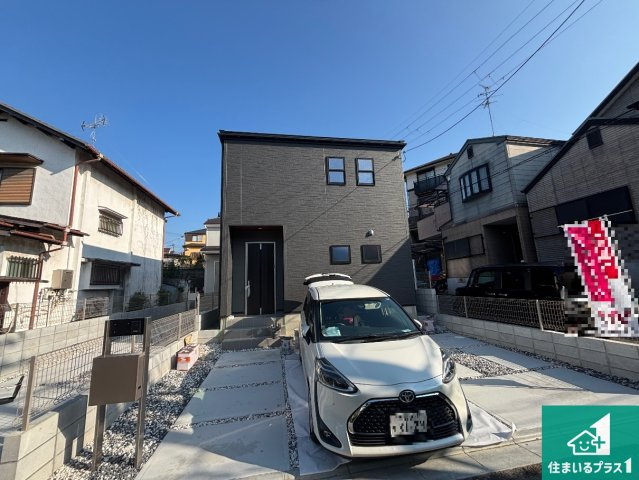 29日(土)30日(日)現地ご見学可能！　枚方市東香里元町　全2邸の外観|お客様に長く安心して住んでいだだける事にこだわった家づくり！住んでからのアフターサービスにもしっかりと取り組んでいます！