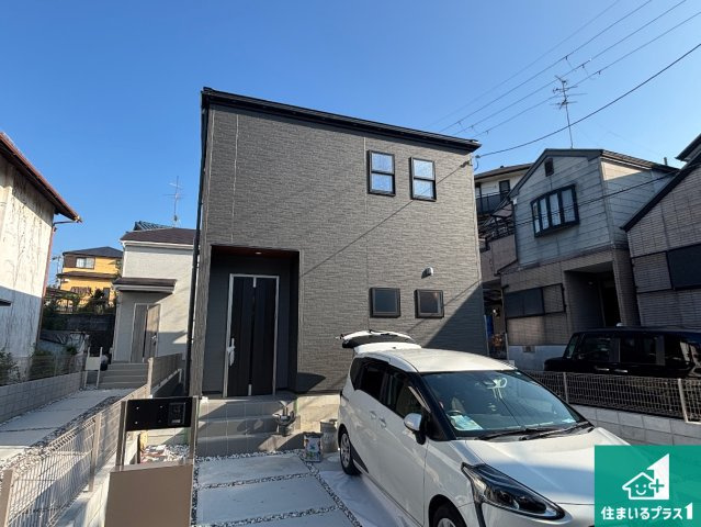 5日(土)6日(日)現地ご見学可能！　枚方市東香里元町　全2邸の外観|お客様に長く安心して住んでいだだける事にこだわった家づくり！住んでからのアフターサービスにもしっかりと取り組んでいます！