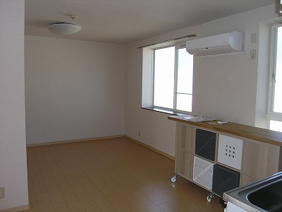 【居間・リビング】 | リバーサイドハイツⅡ