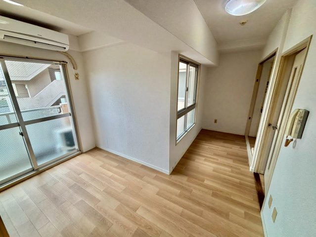 プレアール姫路龍野町の洋室